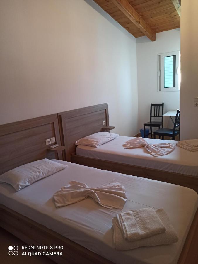 Hotel Bella Vista Himarë Habitación foto