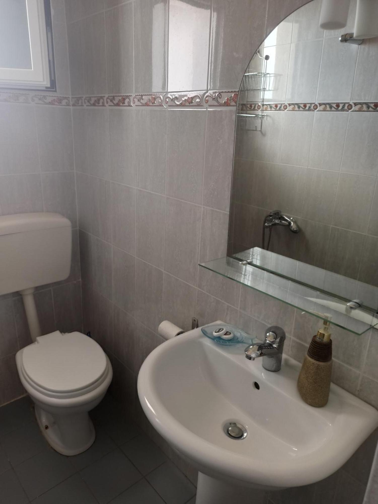 Hotel Bella Vista Himarë Habitación foto