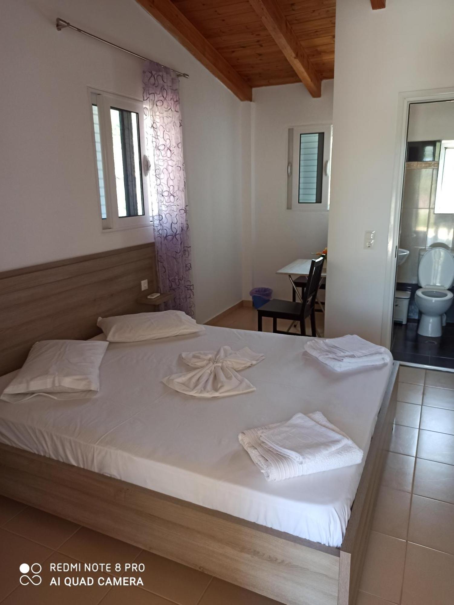 Hotel Bella Vista Himarë Habitación foto